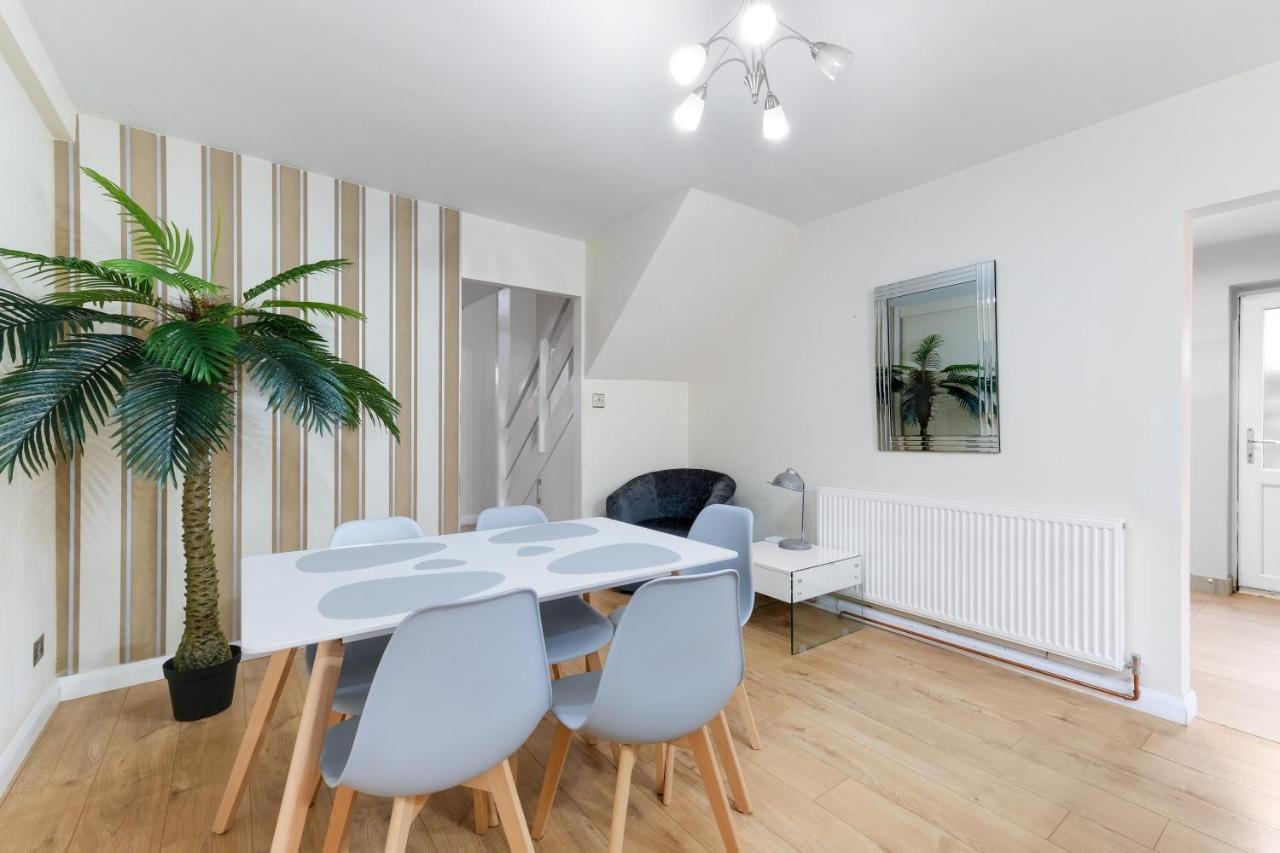 Staiforce 2 Bedroom House With Parking Maidenhead Exterior foto