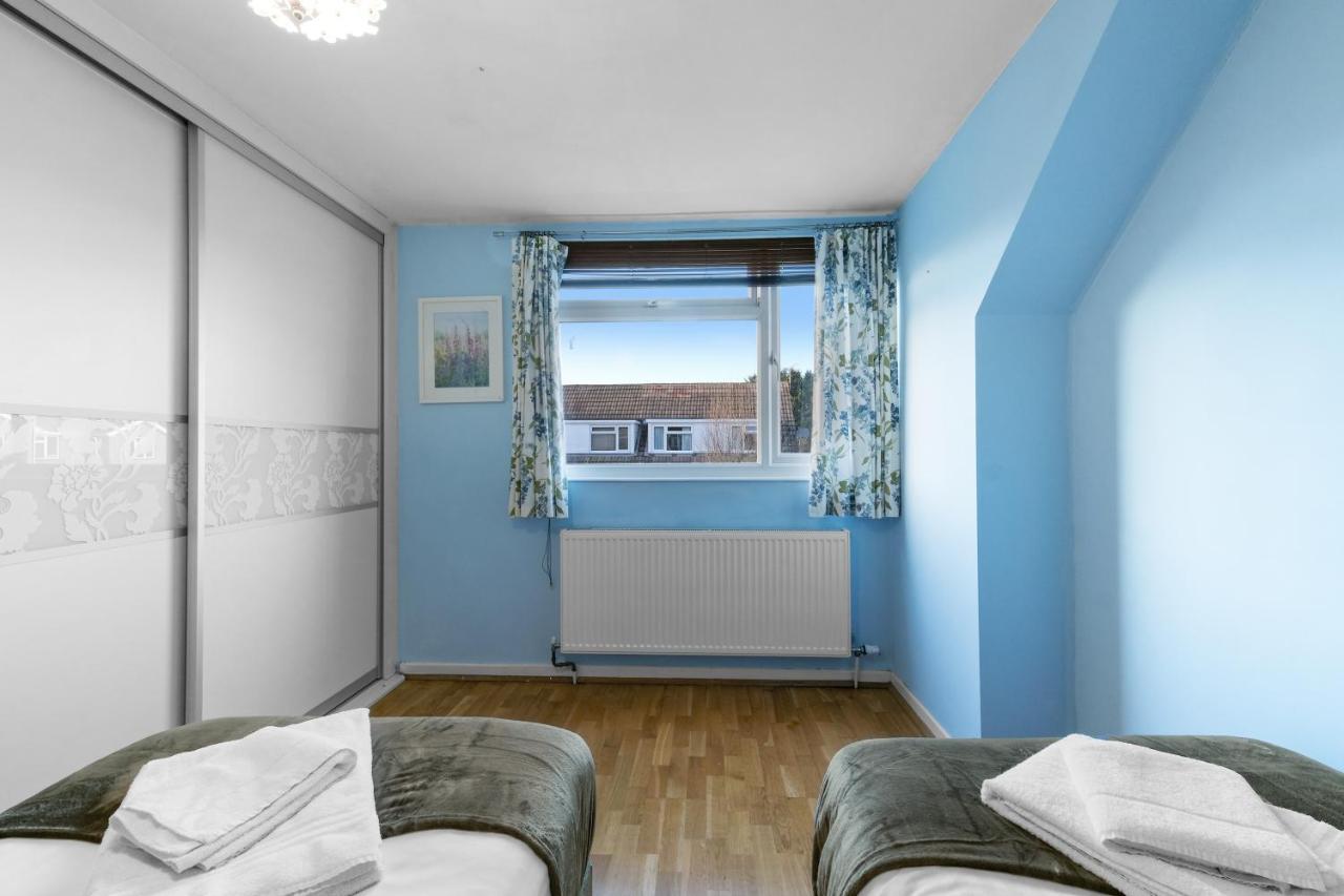 Staiforce 2 Bedroom House With Parking Maidenhead Exterior foto