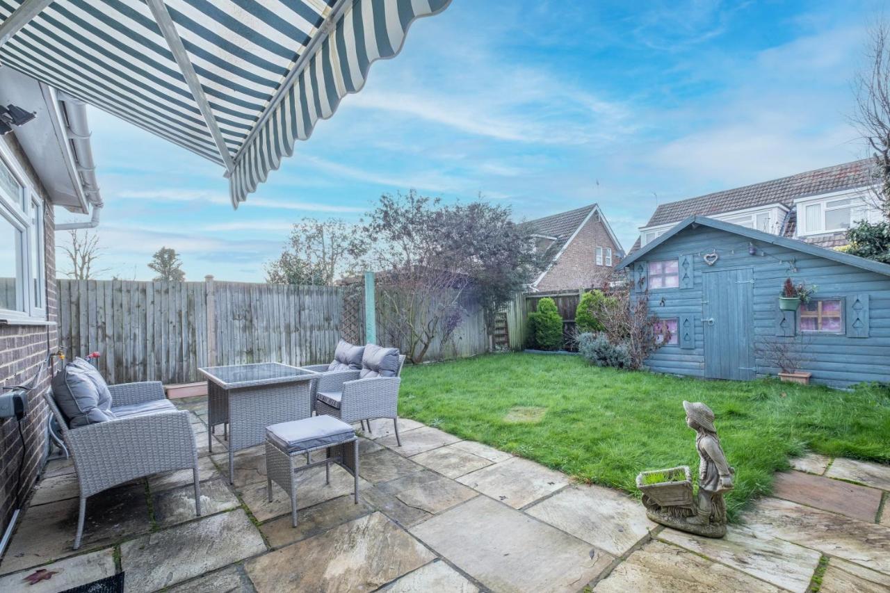 Staiforce 2 Bedroom House With Parking Maidenhead Exterior foto