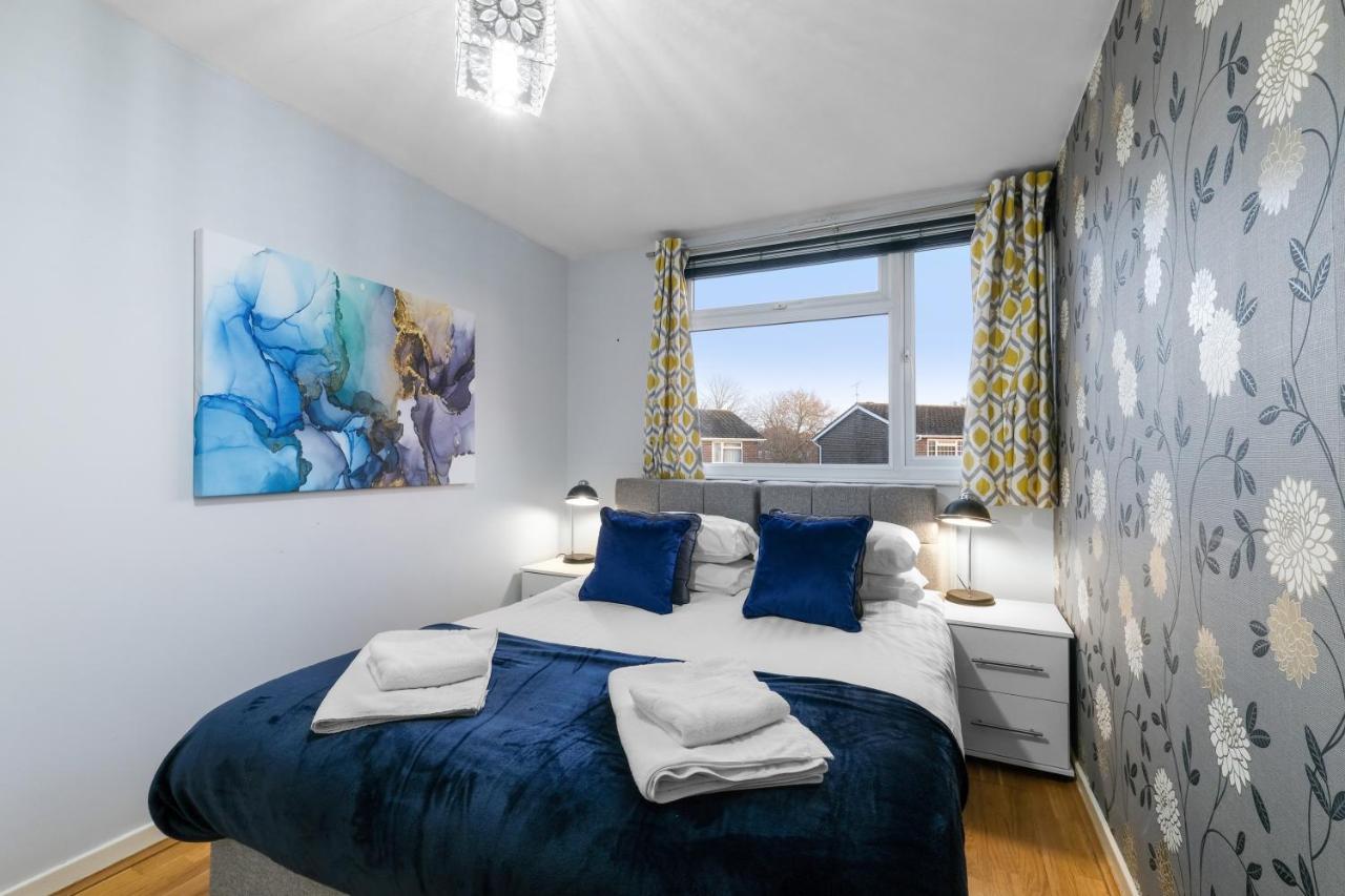 Staiforce 2 Bedroom House With Parking Maidenhead Exterior foto