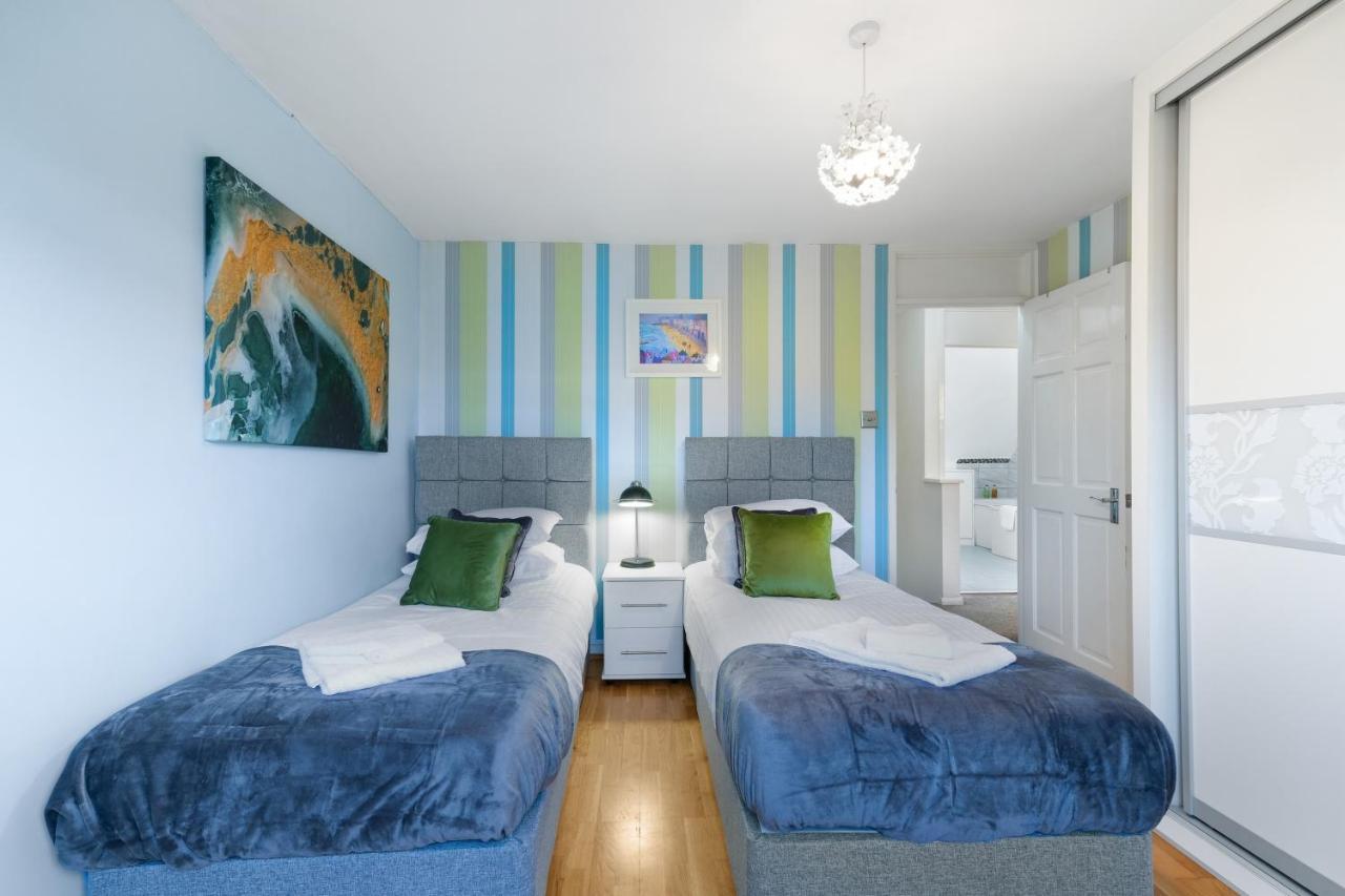 Staiforce 2 Bedroom House With Parking Maidenhead Exterior foto